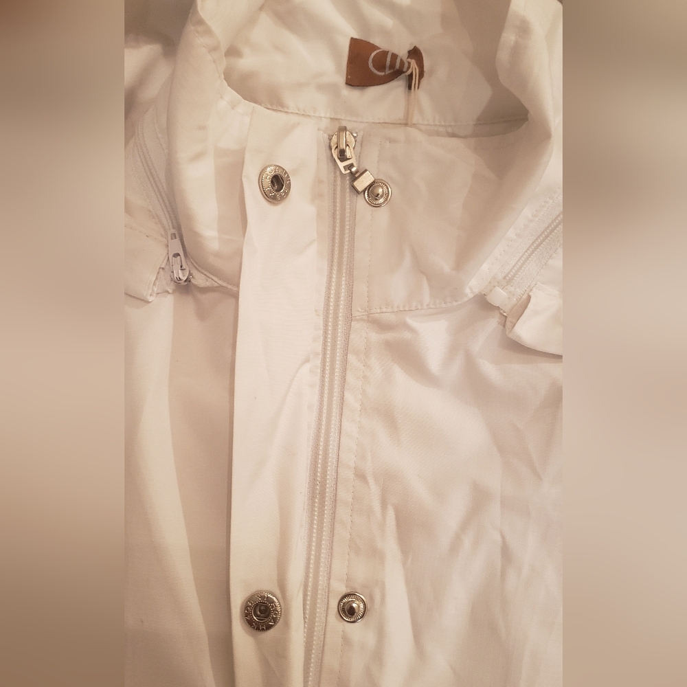 CLN Sweden white hooded windbreaker, size S - NEW - Picture 6 of 10